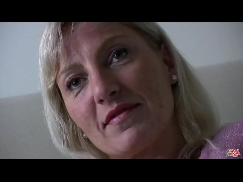 ❤️ Matka, kterou jsme všichni šukali ... Dámo, chovejte se slušně! Porno video u porna cs.porno-flix.ru ☑